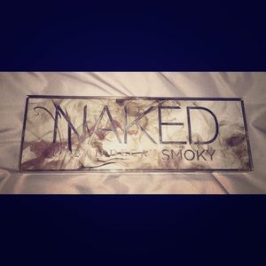 Urban Decay naked Smokey palette